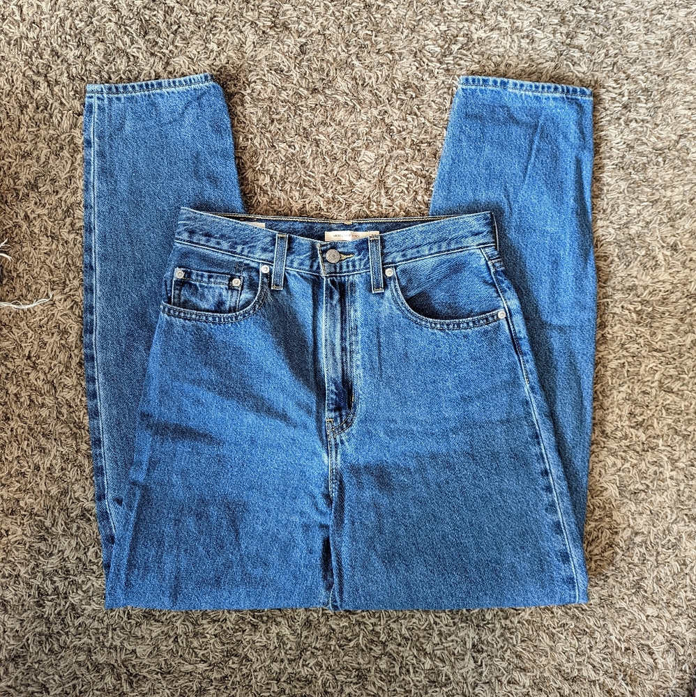 Levi's High Waisted Straight Leg Jeans